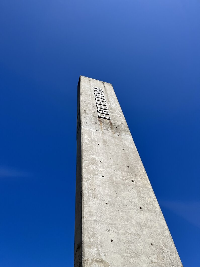 SÜDAFRIKA Johannesburg, blauer Himmel, Südafrika, South Africa, Kunst Apartheid-Museum, Kapstadt, Cape Town, Krueger
